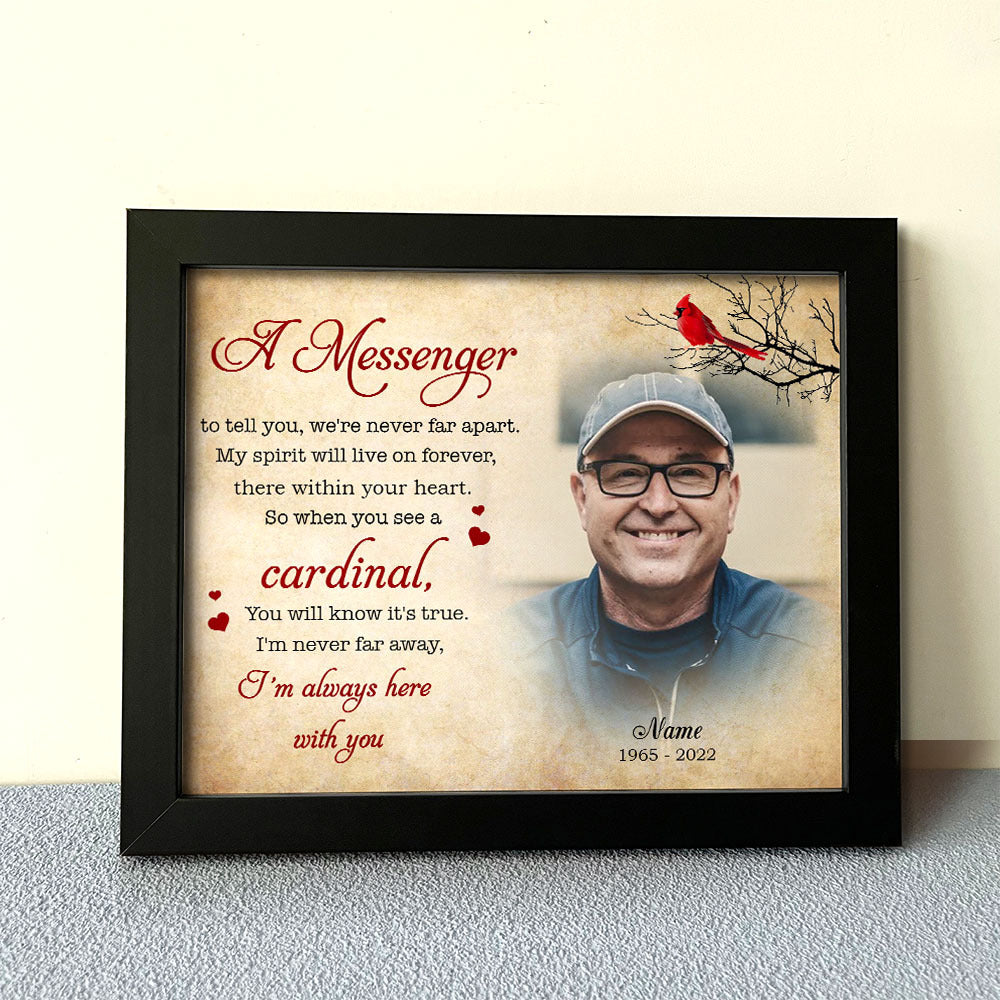 A Messenger To Tell You Cardinal Memorial Photo Frame AA